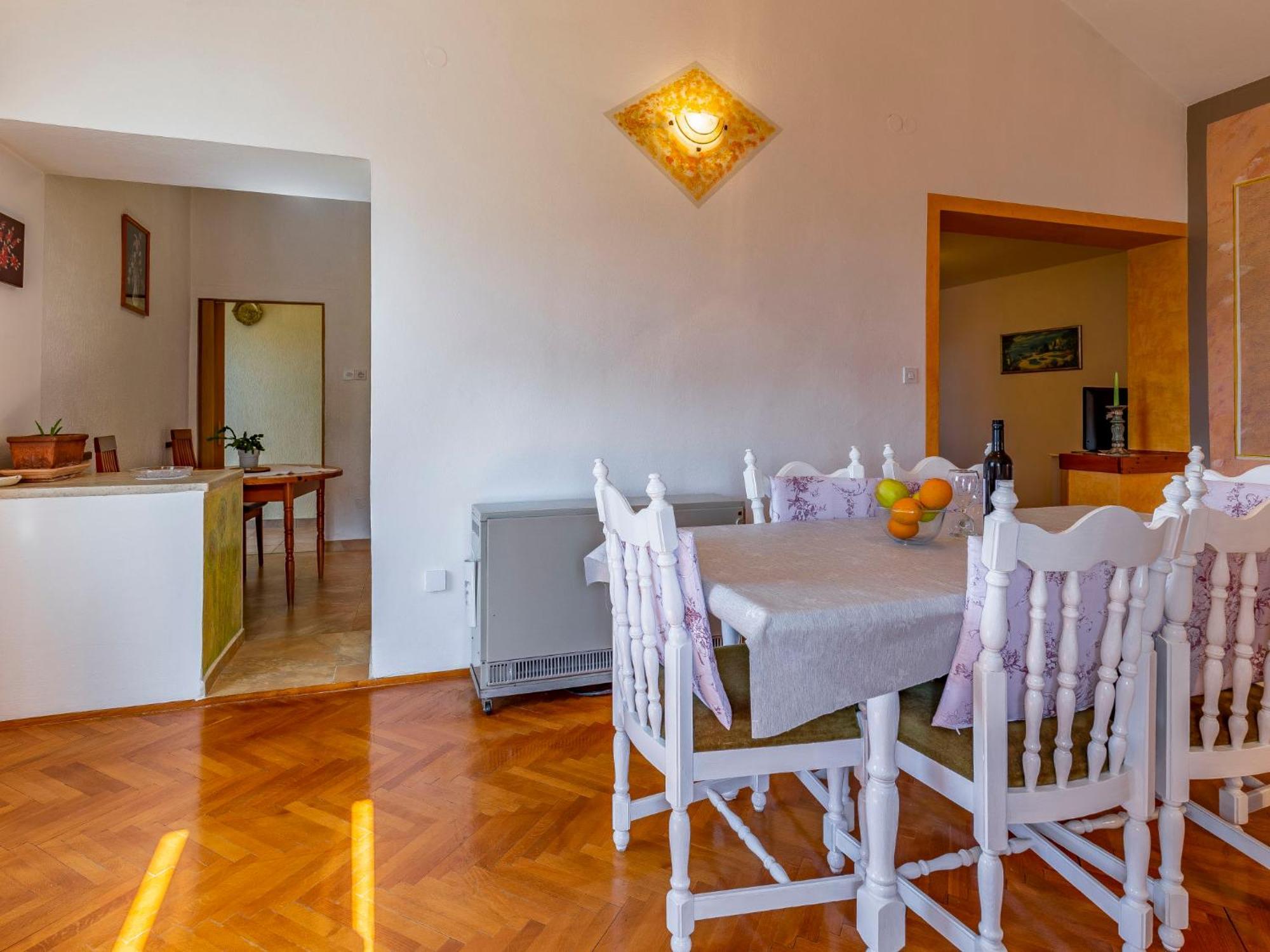באניולה Apartment Vladimir - Pul237 By Interhome מראה חיצוני תמונה