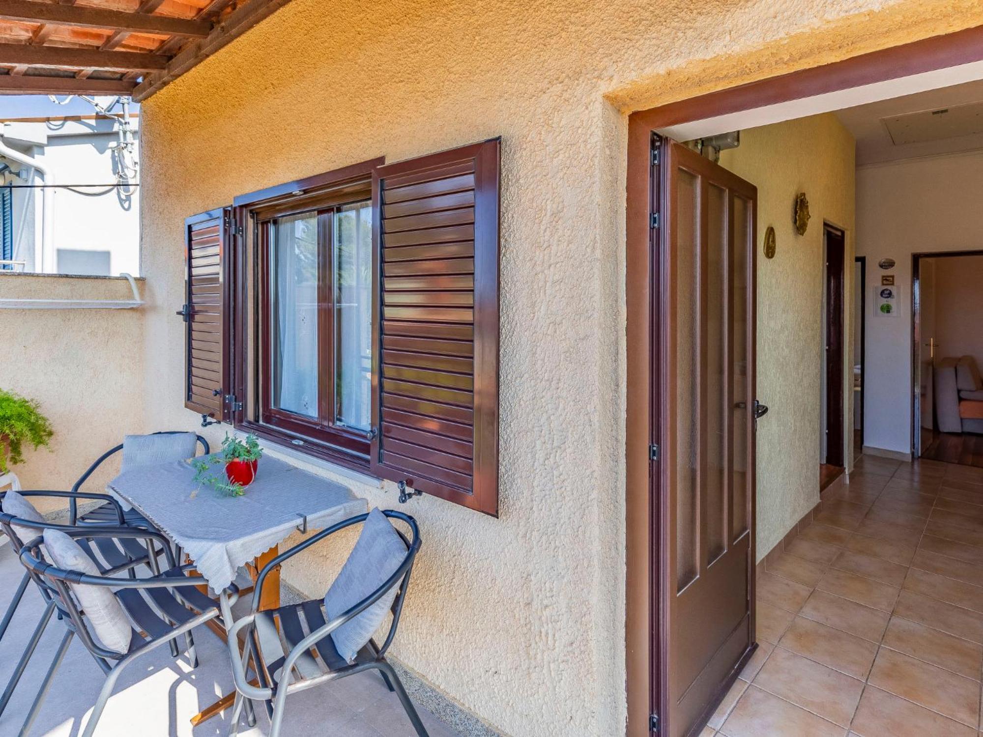 באניולה Apartment Vladimir - Pul237 By Interhome מראה חיצוני תמונה